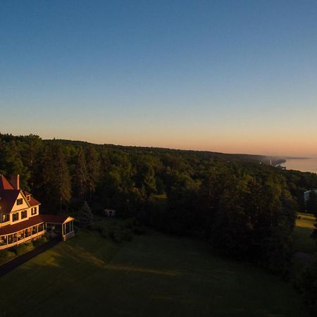 Idlwilde Inn Watkins Glen Exterior photo