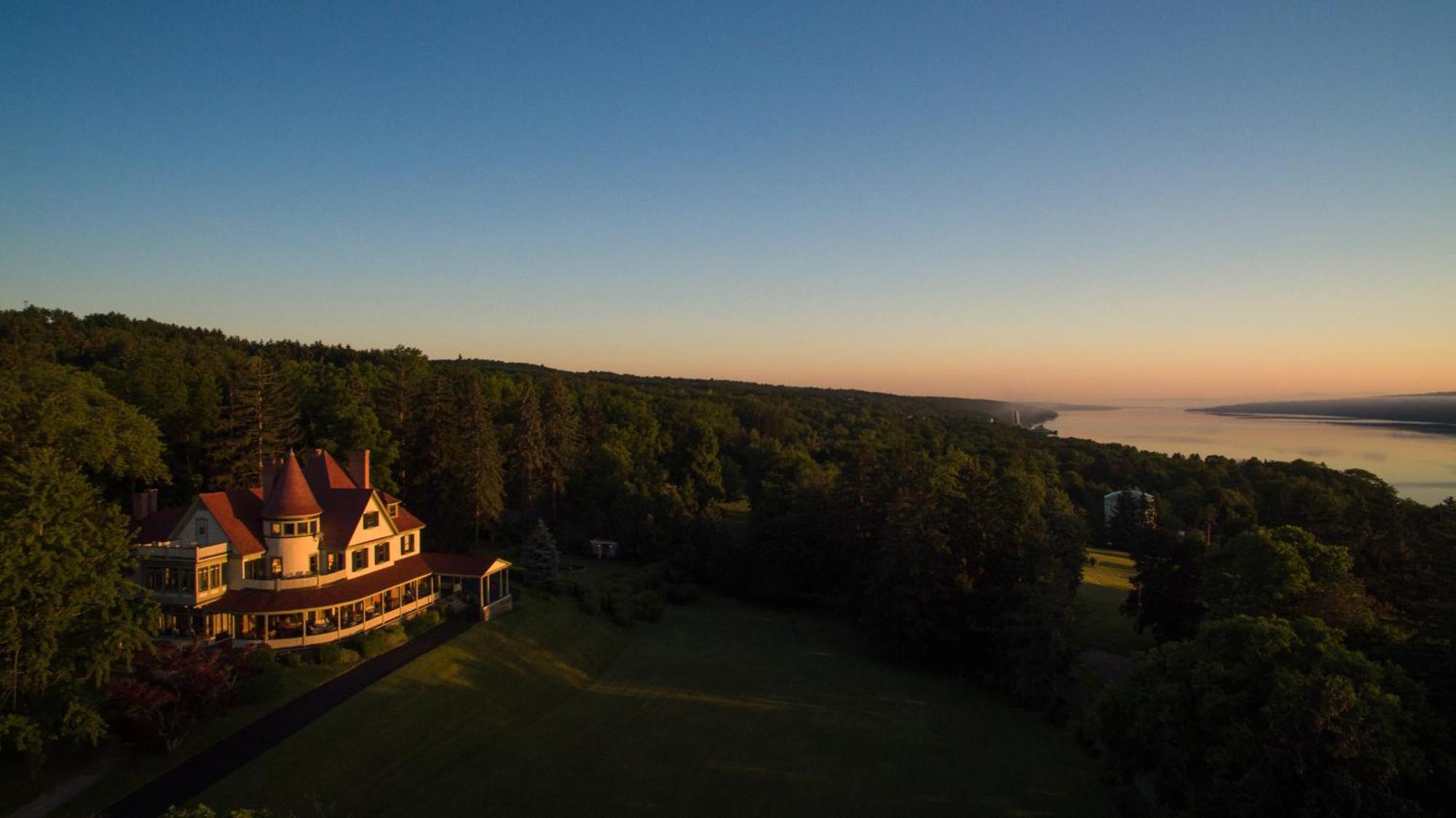 Idlwilde Inn Watkins Glen Exterior photo
